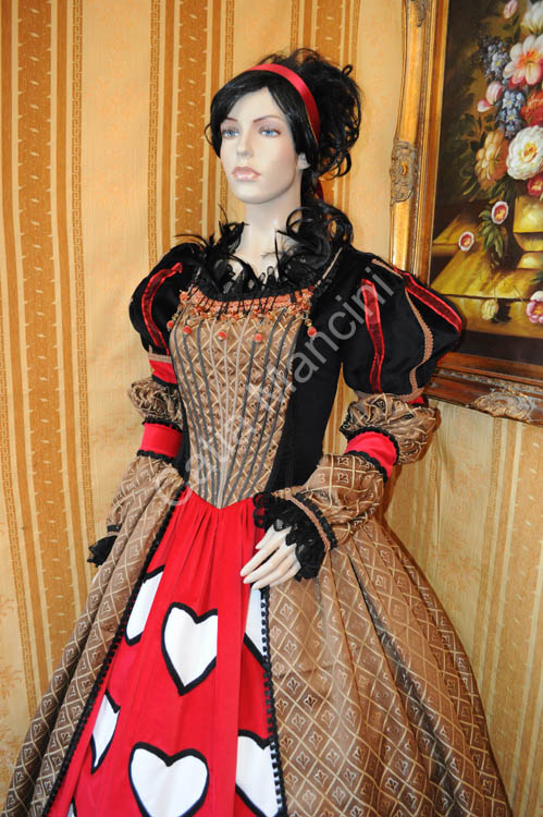 Red Queen Costume (1)
