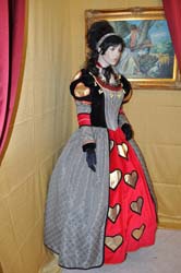 costume queen of hearts (2)